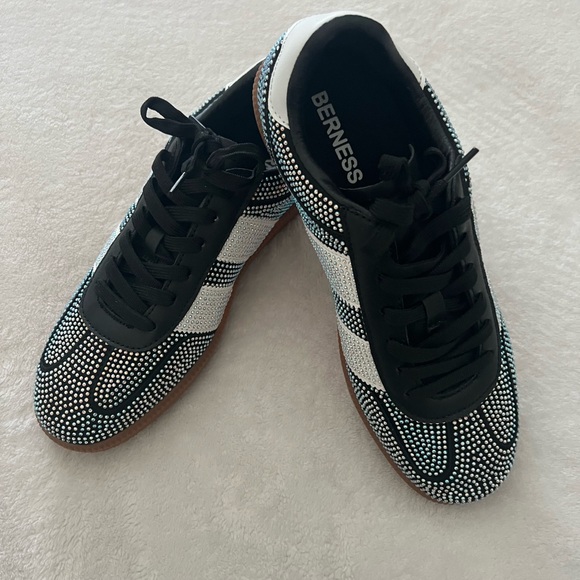 Berness Black and White Athletic Shoes for Women with Rhinestones 🌟 - Picture 1 of 1